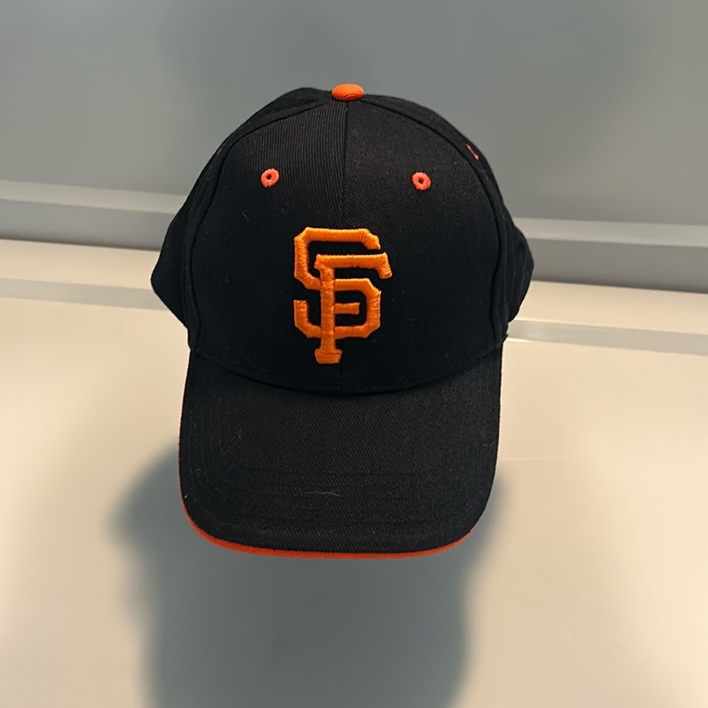 San Francisco Giants Baseball Hat. Velcro Adjustment OS fits Most